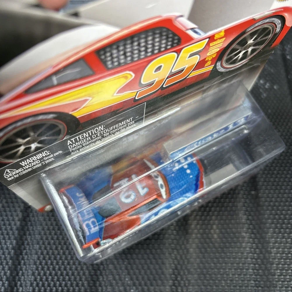 DISNEY PIXAR CARS 2024 NASCAR - RYAN INSIDE LANEY METALLIC ORANGE BLINKER # 12